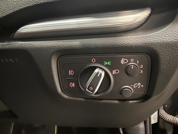 Used Audi A3 2013 for sale - 76336885: Photo 26