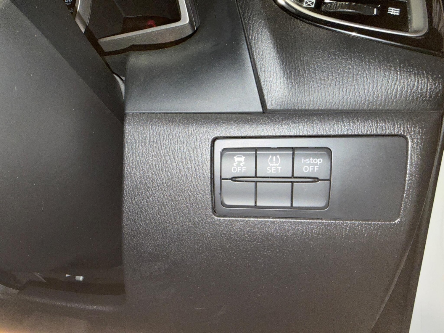 Used Mazda Mazda3 2016 for sale - 76759255: Photo 25