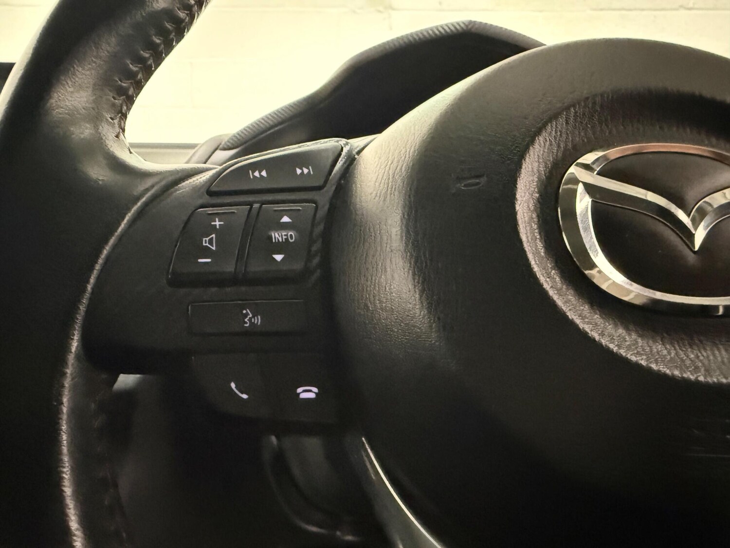 Used Mazda Mazda3 2016 for sale - 76759255: Photo 31