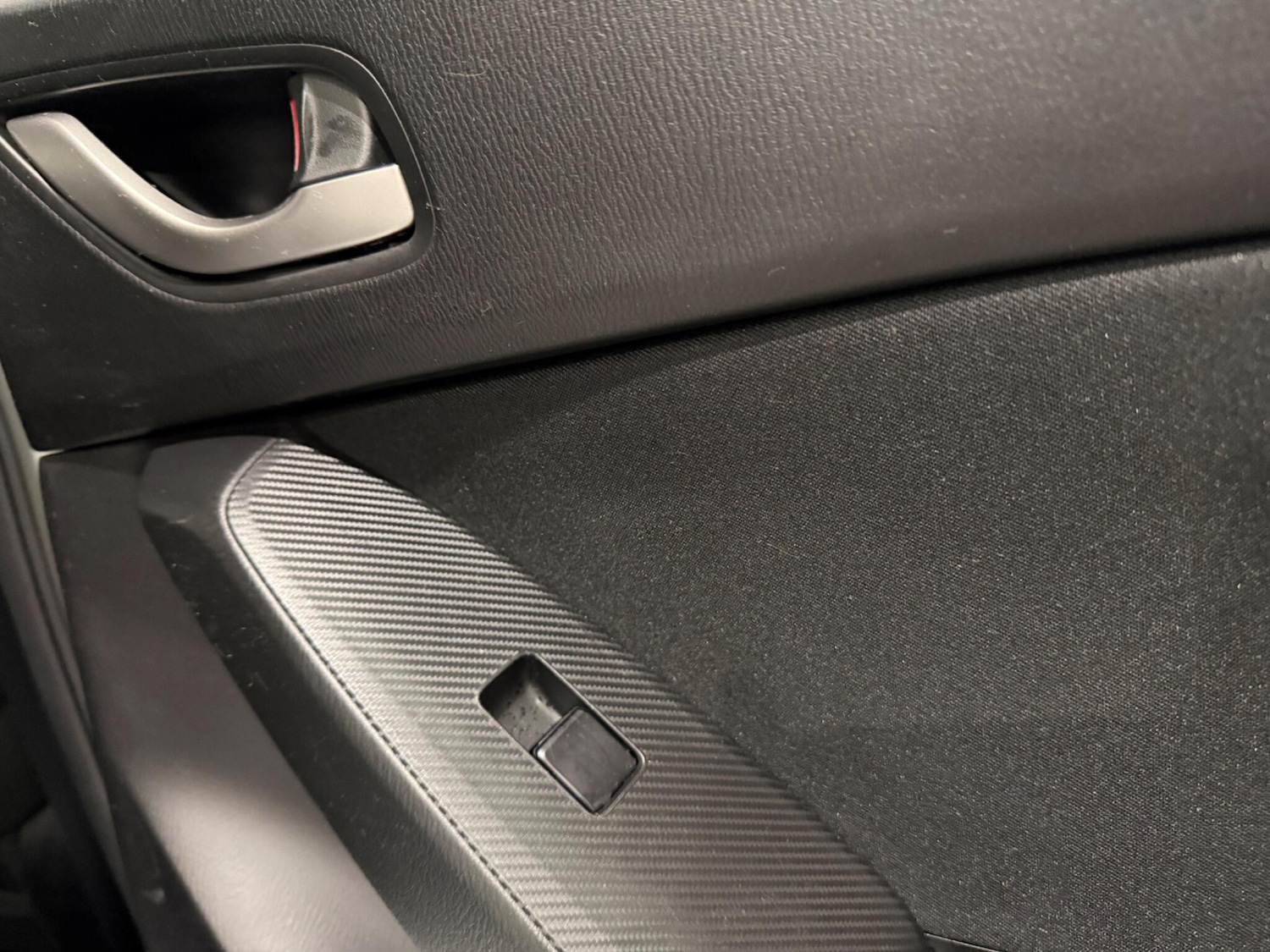 Used Mazda Mazda3 2016 for sale - 76759255: Photo 45