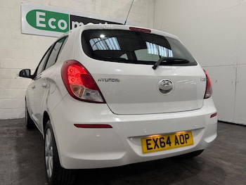 Used Hyundai i20 2014 for sale - 77704873: Photo