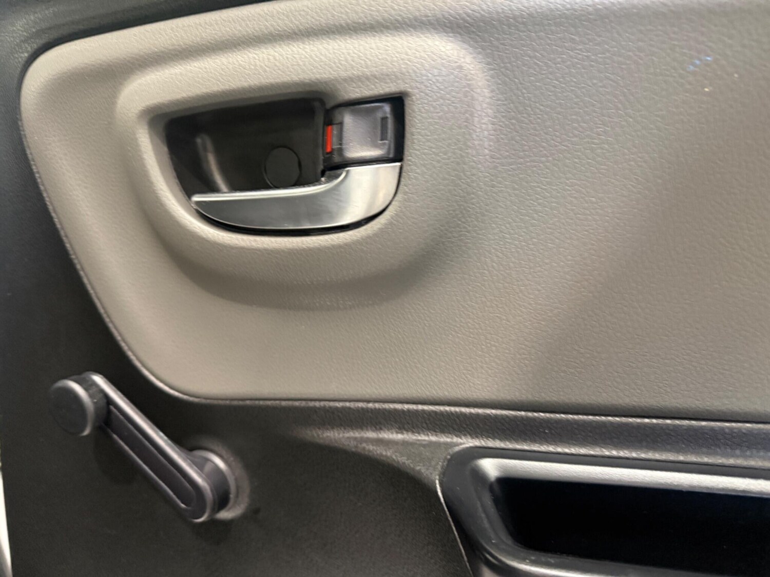 Used Toyota Yaris 2019 for sale - 77524493: Photo 30