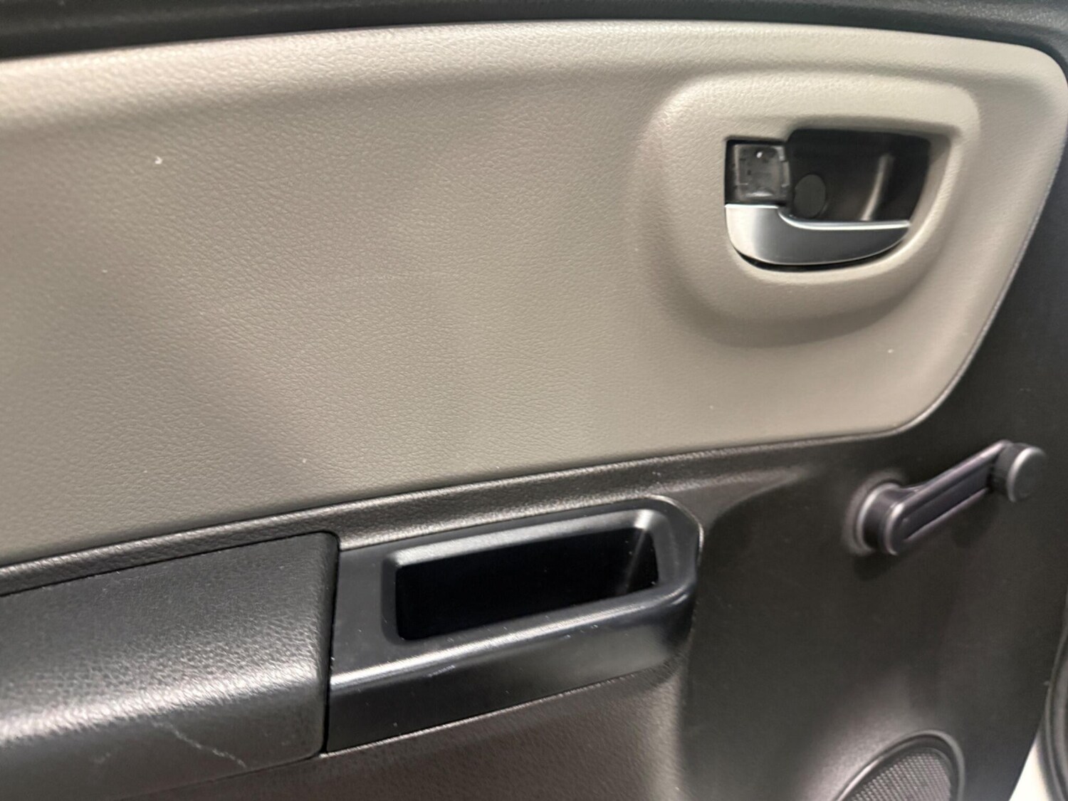 Used Toyota Yaris 2019 for sale - 77524493: Photo 31