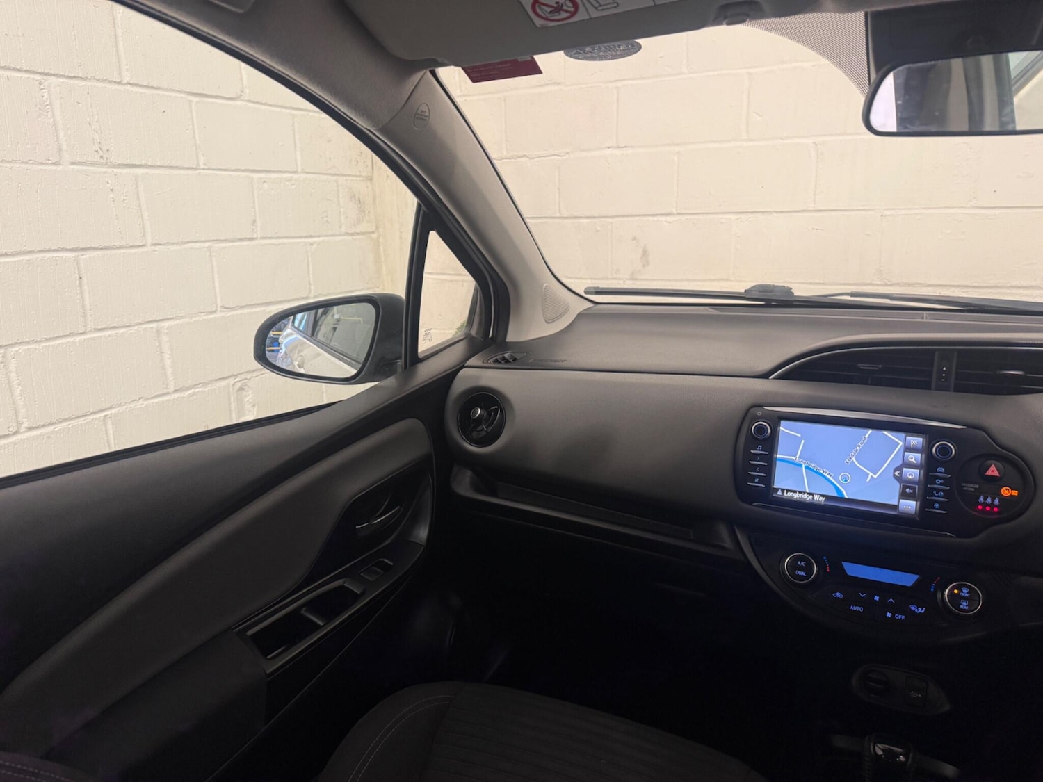 Used Toyota Yaris 2019 for sale - 77524493: Photo 47
