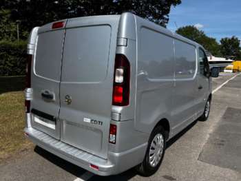 Used Vauxhall Vivaro 2016 for sale - 75130109: Photo