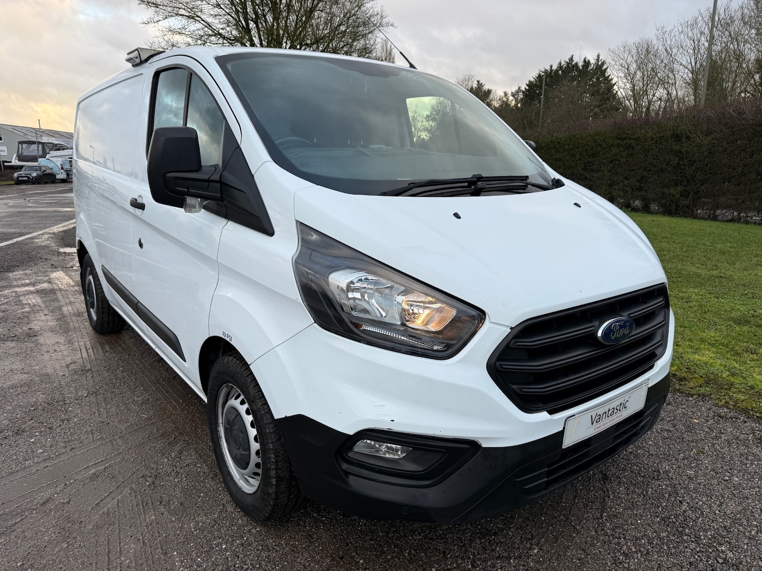 Used Ford Transit Custom 2019 for sale - 77250796: Photo 2