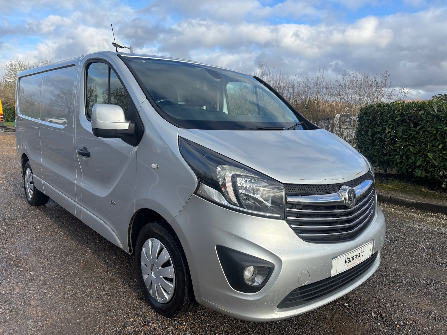 Used Vauxhall Vivaro 2017 for sale - 77365402: Photo 12