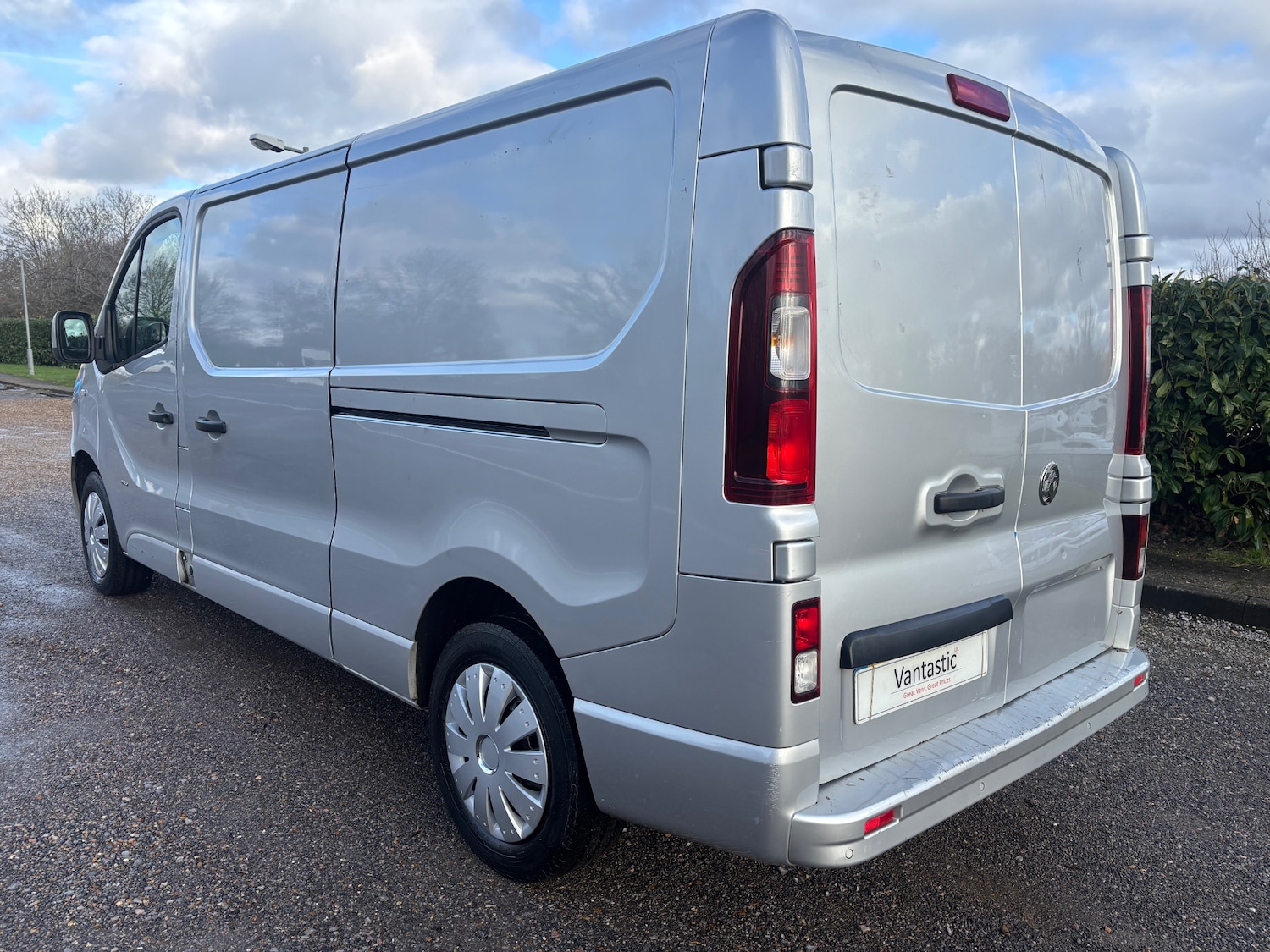 Used Vauxhall Vivaro 2017 for sale - 77365402: Photo 22
