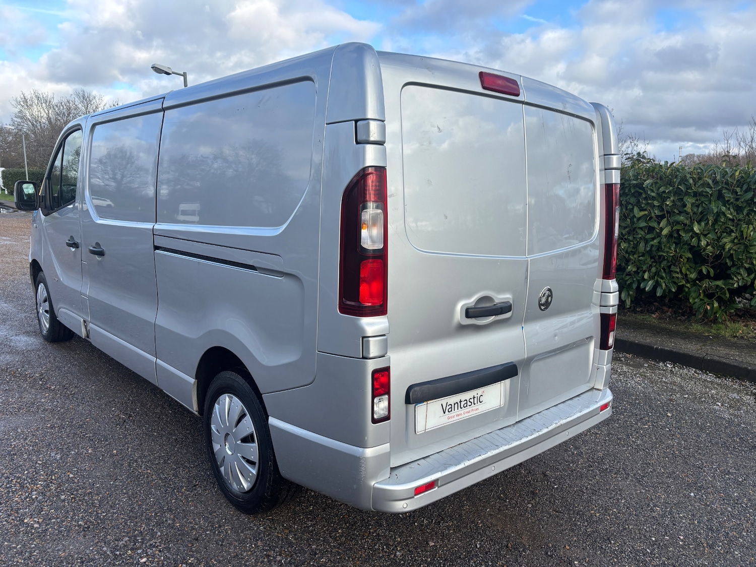 Used Vauxhall Vivaro 2017 for sale - 77365402: Photo 23