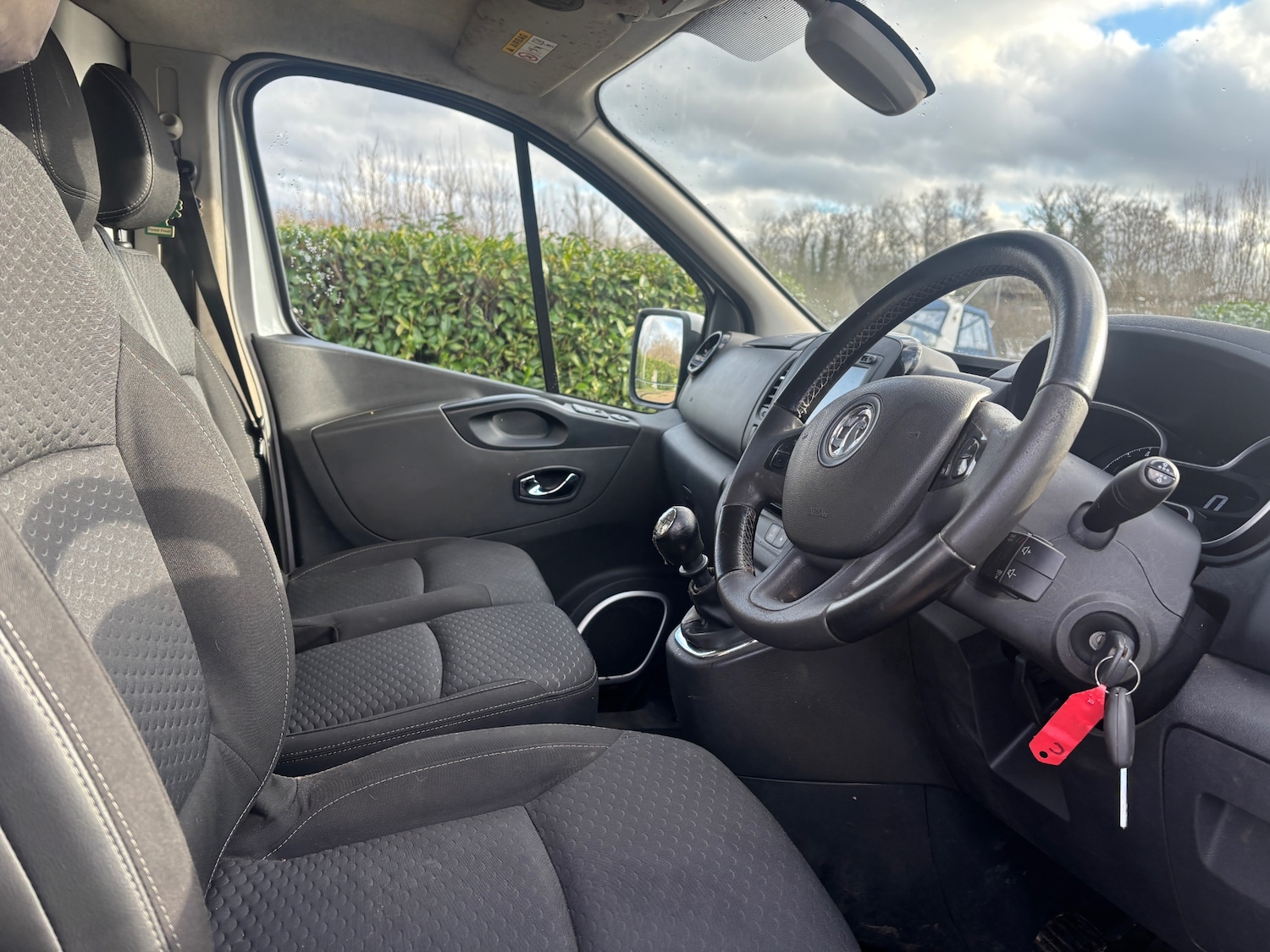 Used Vauxhall Vivaro 2017 for sale - 77365402: Photo 9