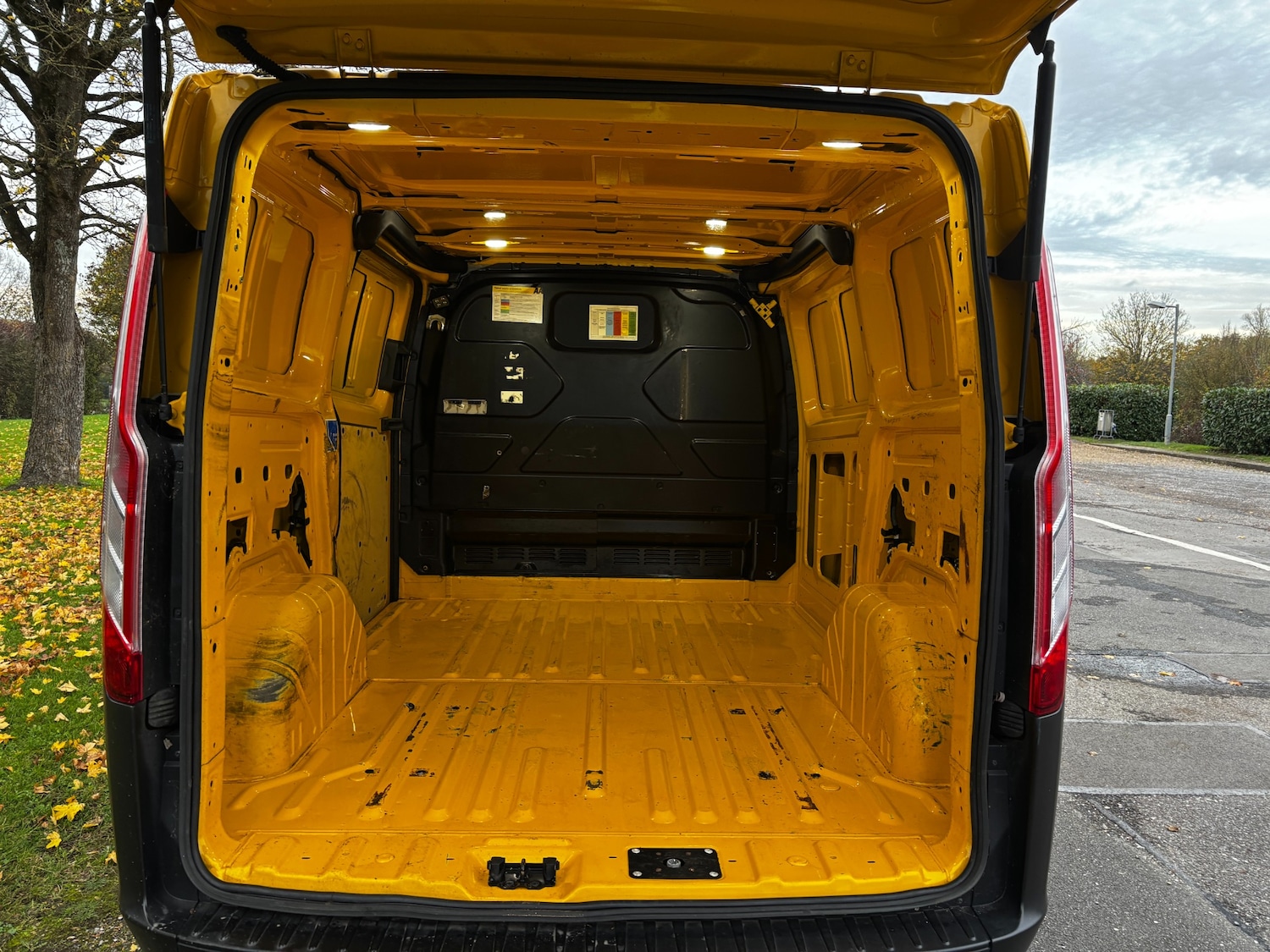 Used Ford Transit Custom 2019 for sale - 77504127: Photo 12