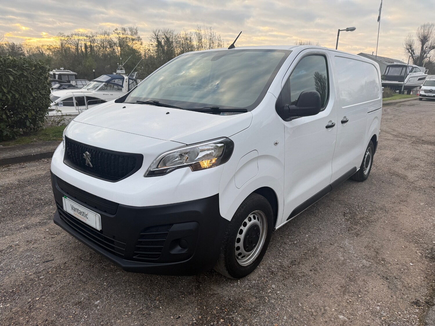 Used Peugeot Expert 2021 for sale - 78119365: Photo 15