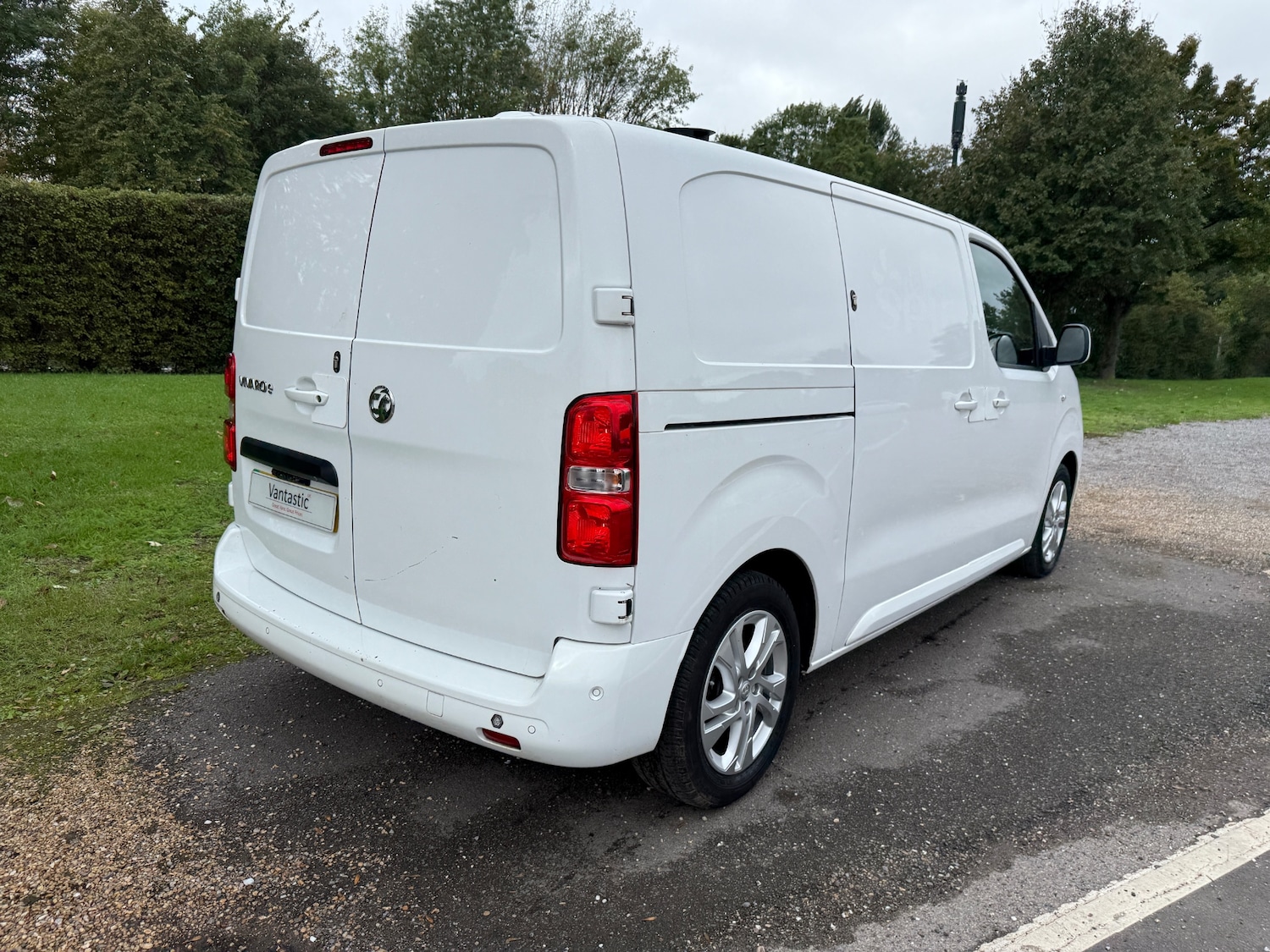 Used Vauxhall Vivaro 2022 for sale - 76027020: Photo 11