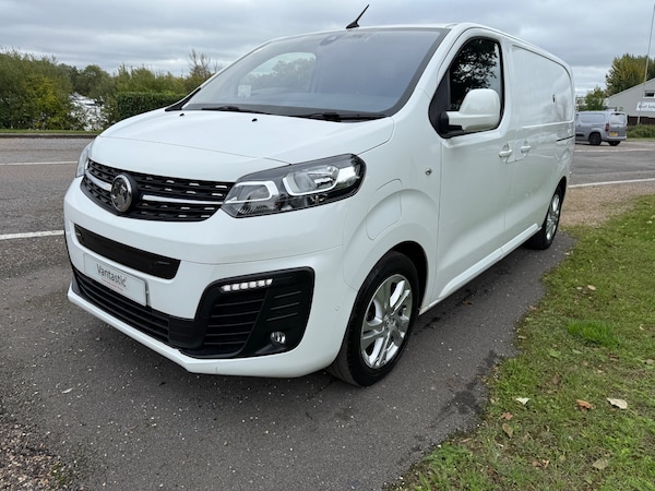 Used Vauxhall Vivaro 2022 for sale - 76027020: Photo 2