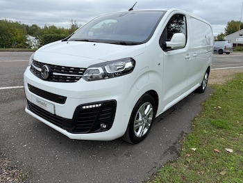 Used Vauxhall Vivaro 2022 for sale - 76027020: Photo 2