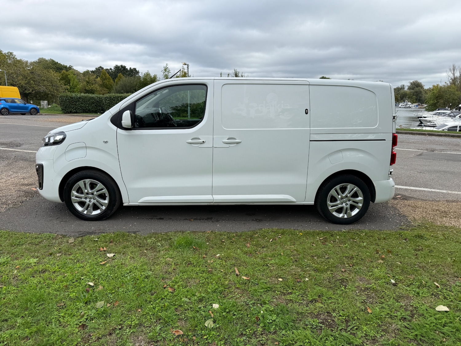 Used Vauxhall Vivaro 2022 for sale - 76027020: Photo 3
