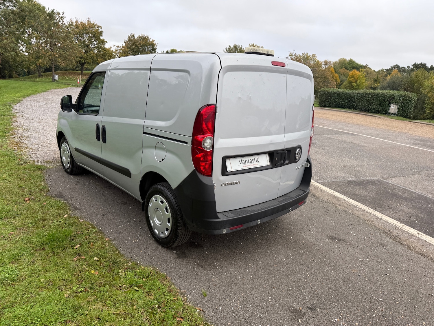 Used Vauxhall Combo 2017 for sale - 76290574: Photo 11
