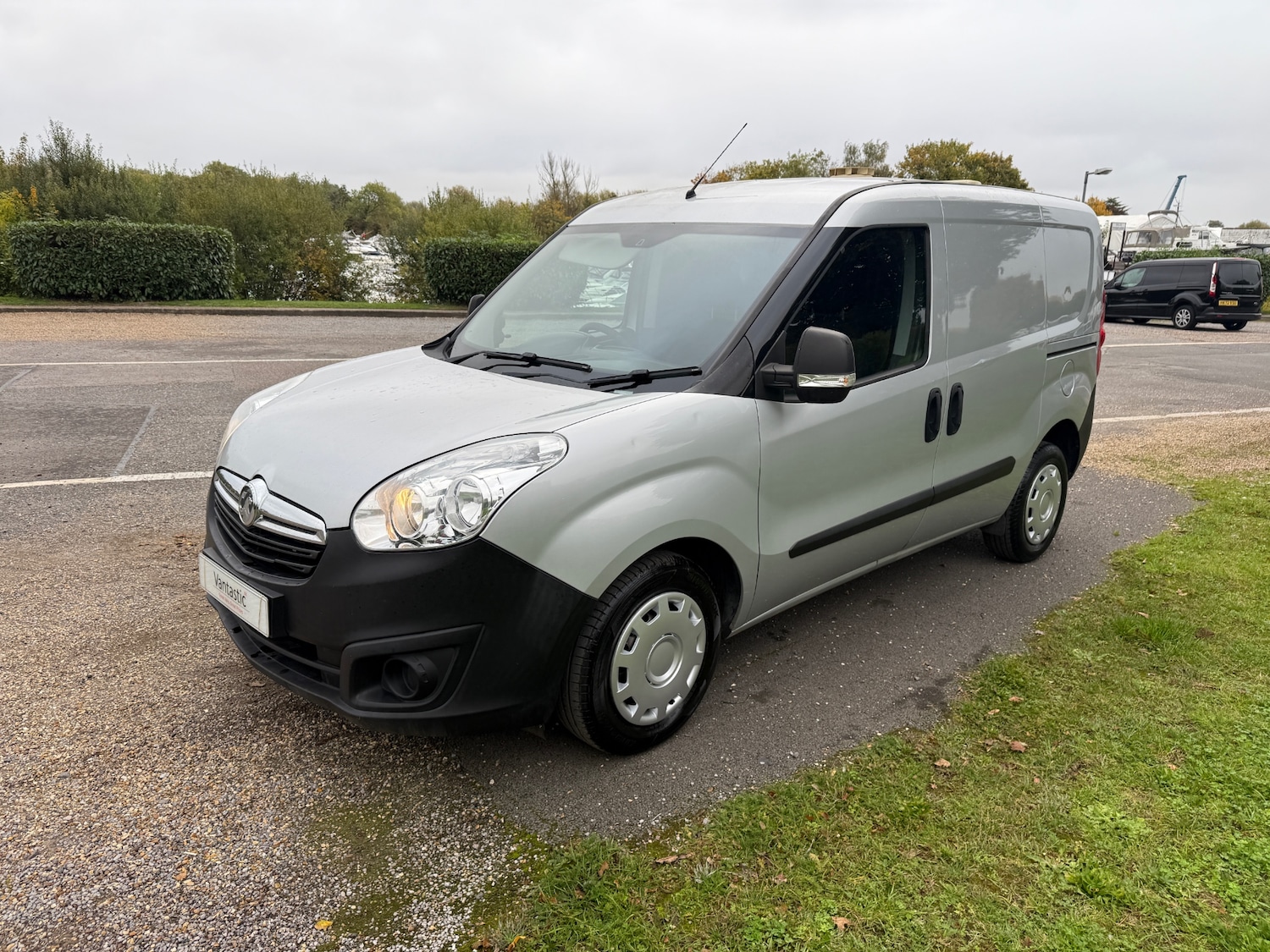 Used Vauxhall Combo 2017 for sale - 76290574: Photo 12