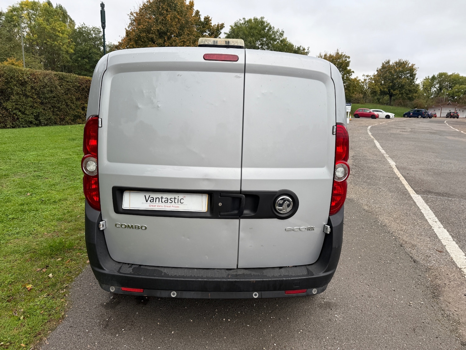 Used Vauxhall Combo 2017 for sale - 76290574: Photo 8