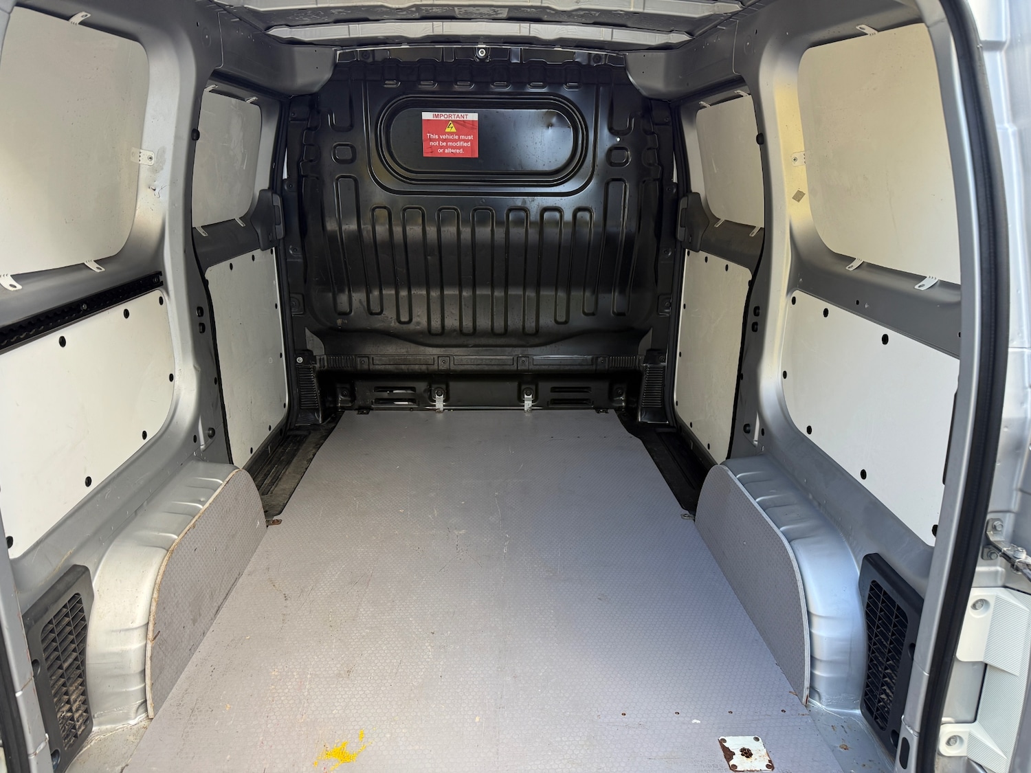 Used Nissan e-NV200 2019 for sale - 77249085: Photo 24