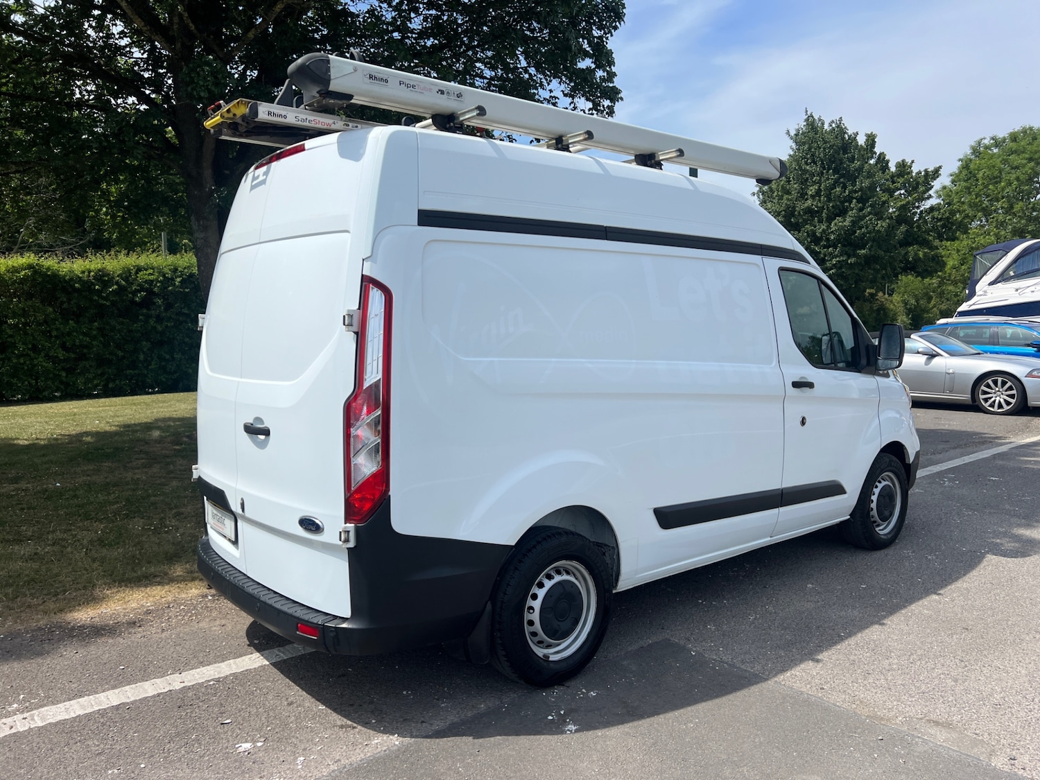 Vehicle 21