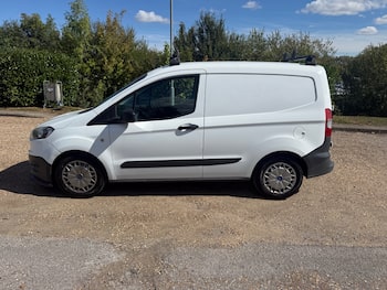 Used Ford Transit Courier 2016 for sale - 79810287: Photo