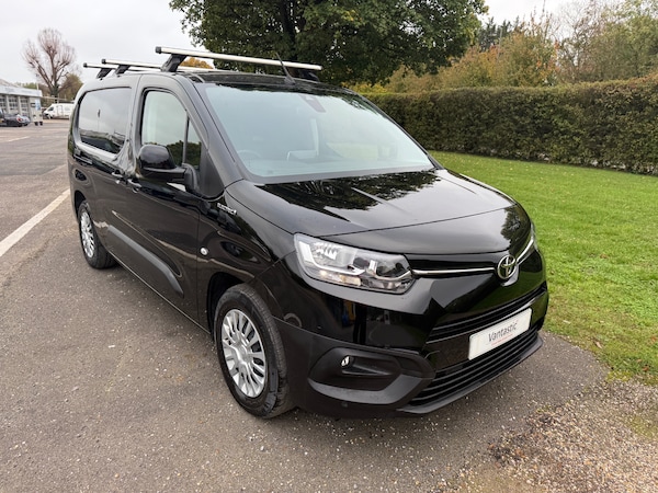 Used Toyota ProAce 2022 for sale - 76285597: Photo 1