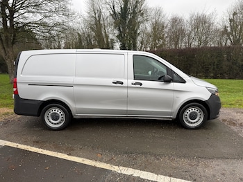 Used Mercedes-Benz Vito 2022 for sale - 77010641: Photo