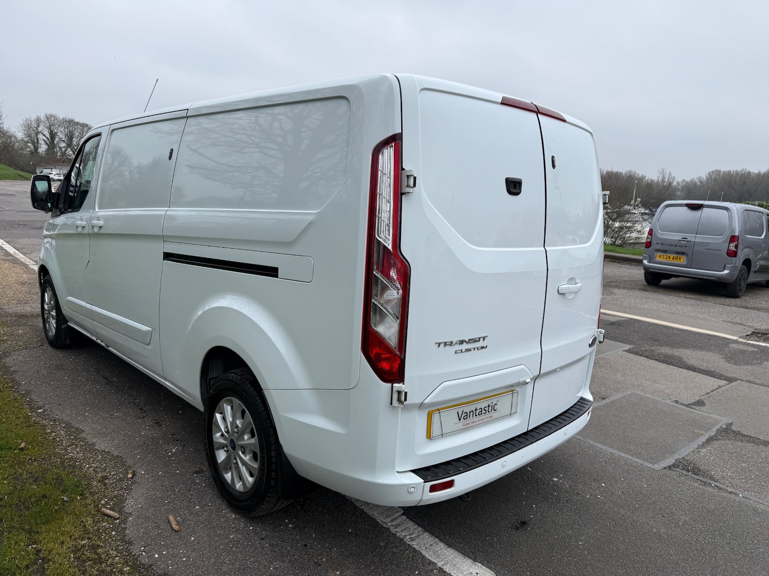 Used Ford Transit Custom 2023 for sale - 77810693: Photo 6