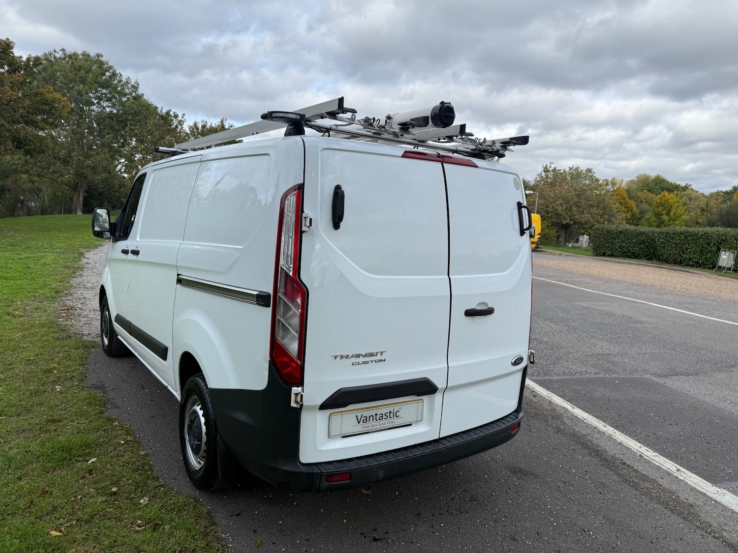 Used Ford Transit Custom 2017 for sale - 76218749: Photo 8