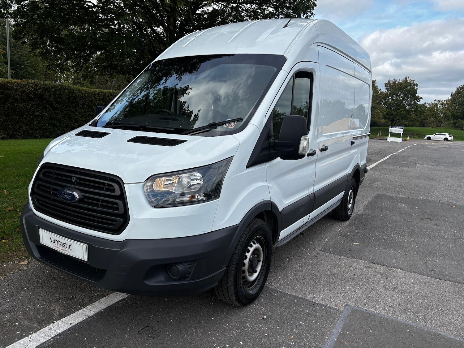 Used Ford Transit 2018 for sale - 76264485: Photo 1