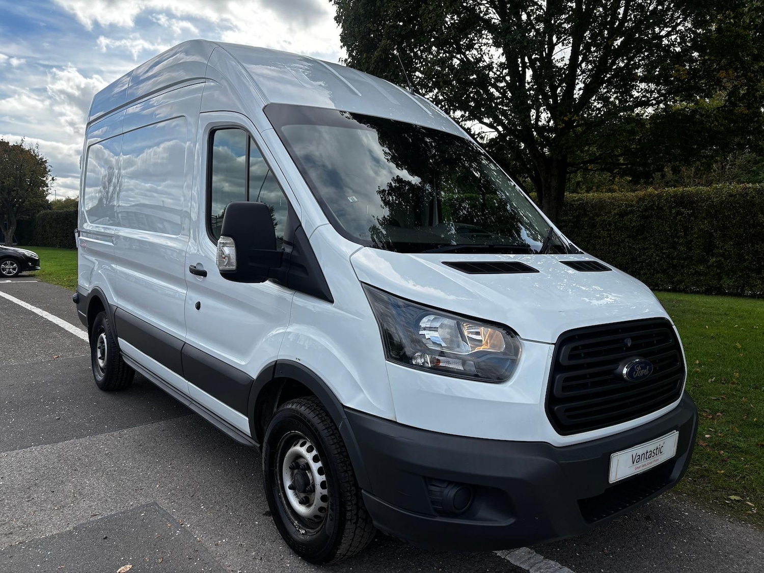 Used Ford Transit 2018 for sale - 76264485: Photo 2