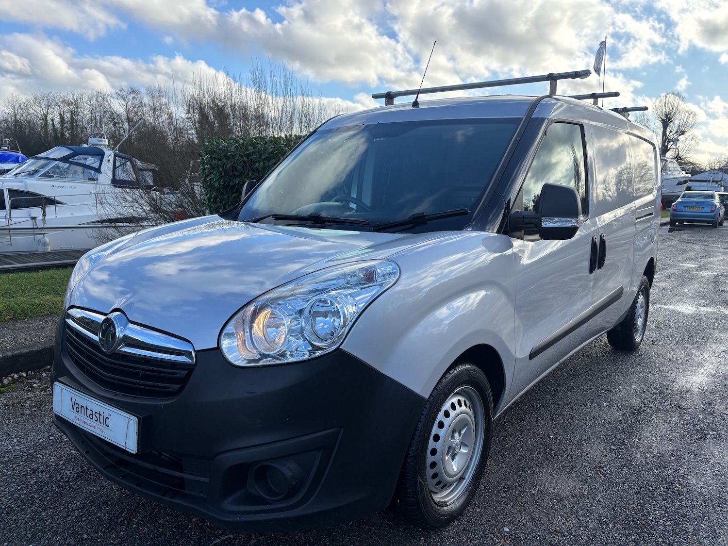 Used Vauxhall Combo 2018 for sale - 77365481: Photo 2