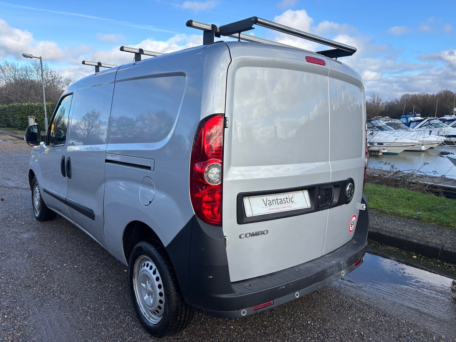 Used Vauxhall Combo 2018 for sale - 77365481: Photo 3
