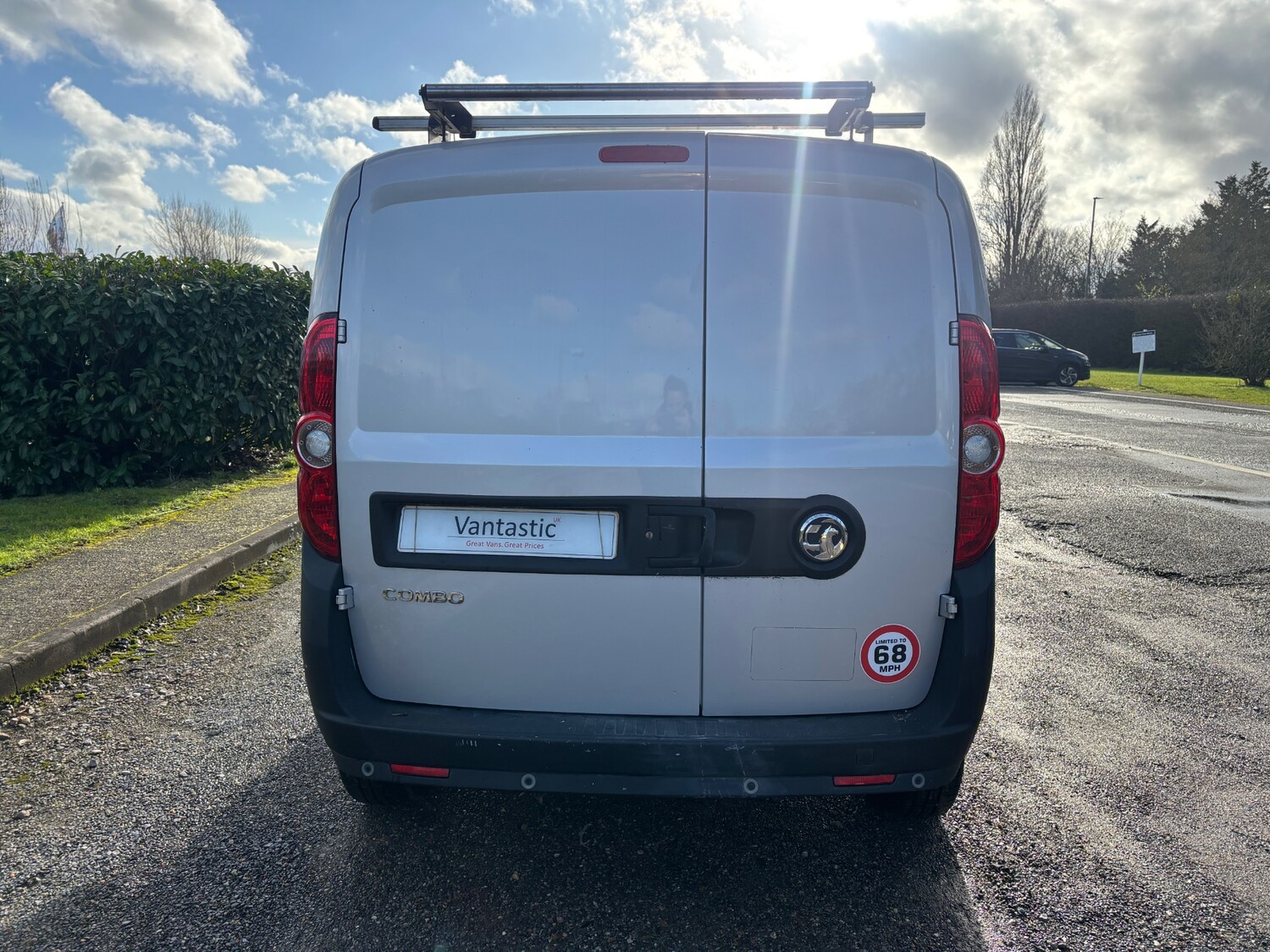 Used Vauxhall Combo 2018 for sale - 77365481: Photo 6