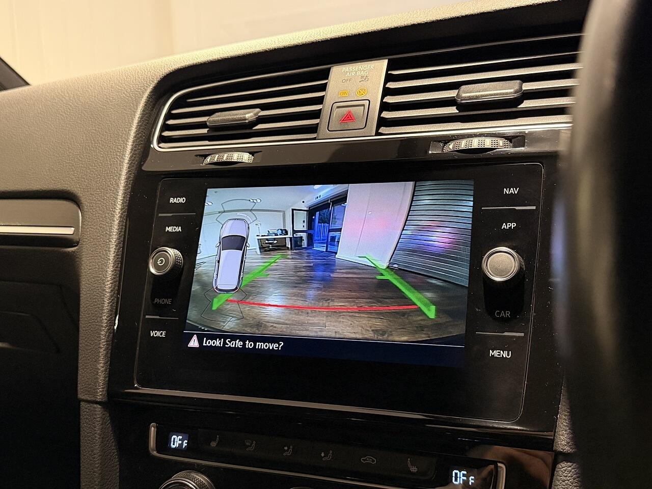 Used Volkswagen Golf 2019 for sale - 76635460: Photo 42