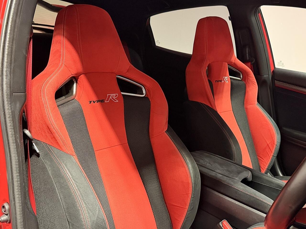 Used Honda Civic 2018 for sale - 77376300: Photo 2