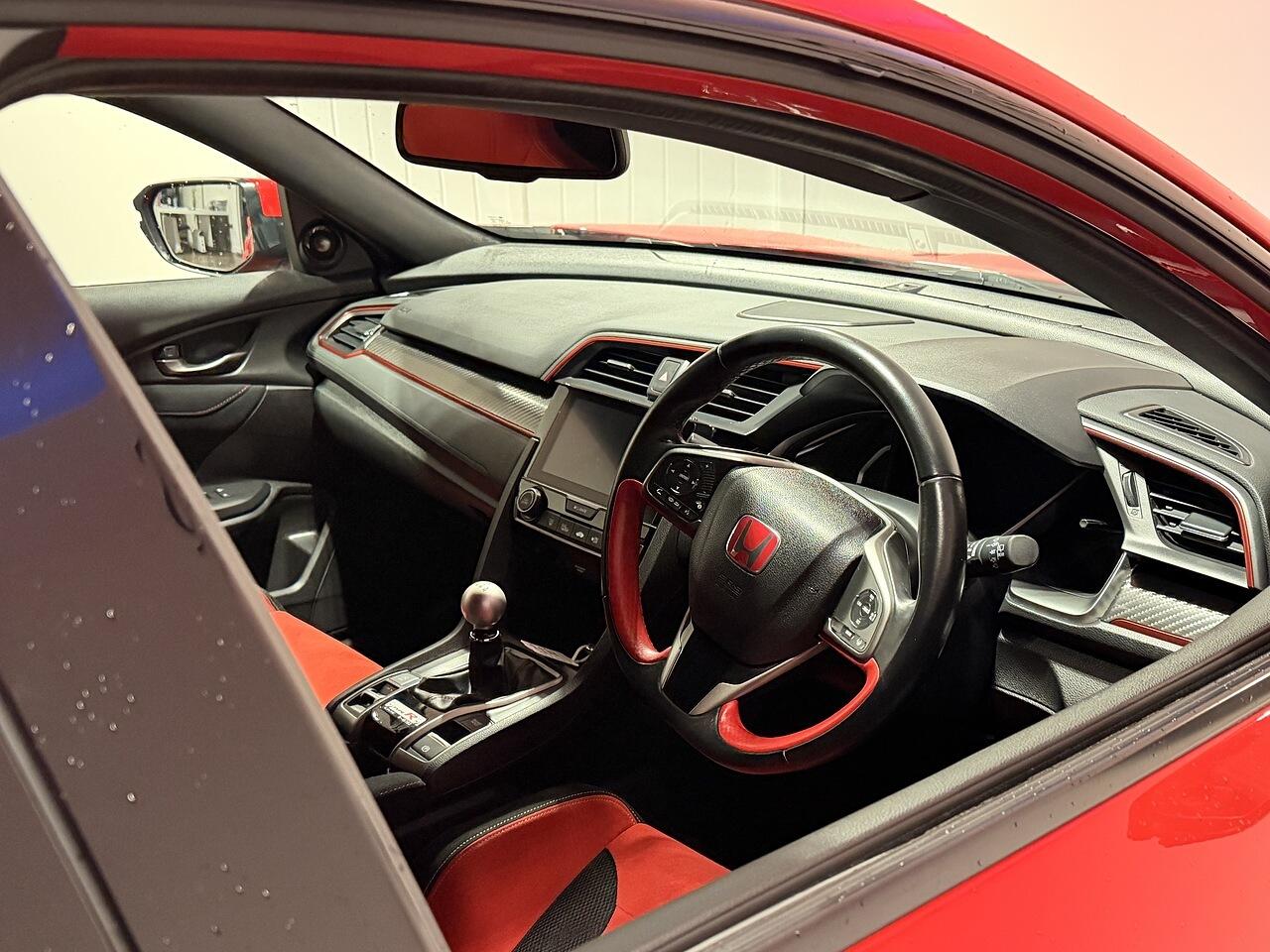 Used Honda Civic 2018 for sale - 77376300: Photo 26