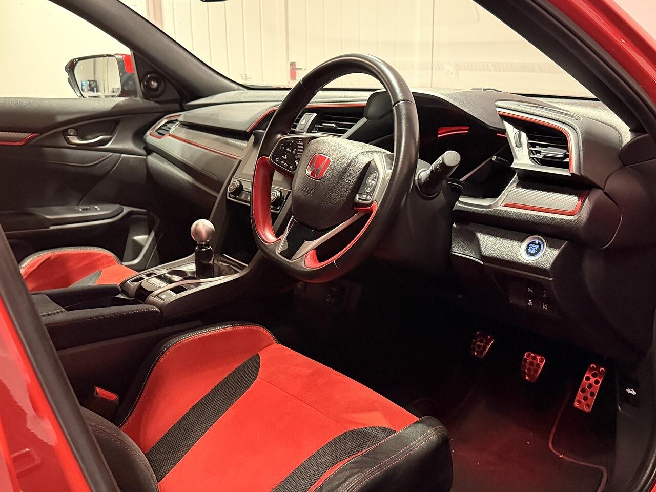 Used Honda Civic 2018 for sale - 77376300: Photo 27