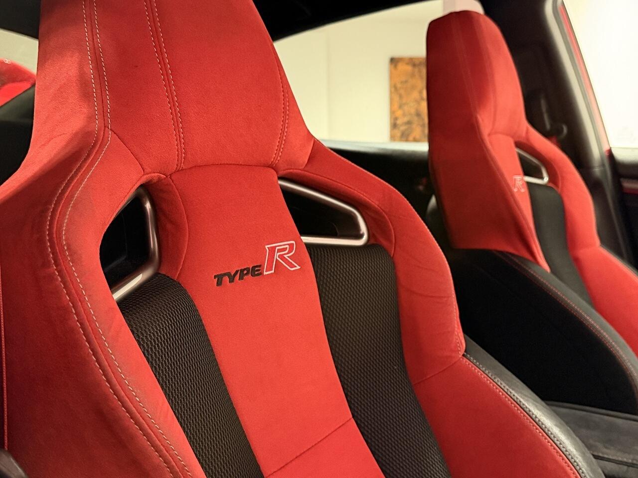 Used Honda Civic 2018 for sale - 77376300: Photo 28