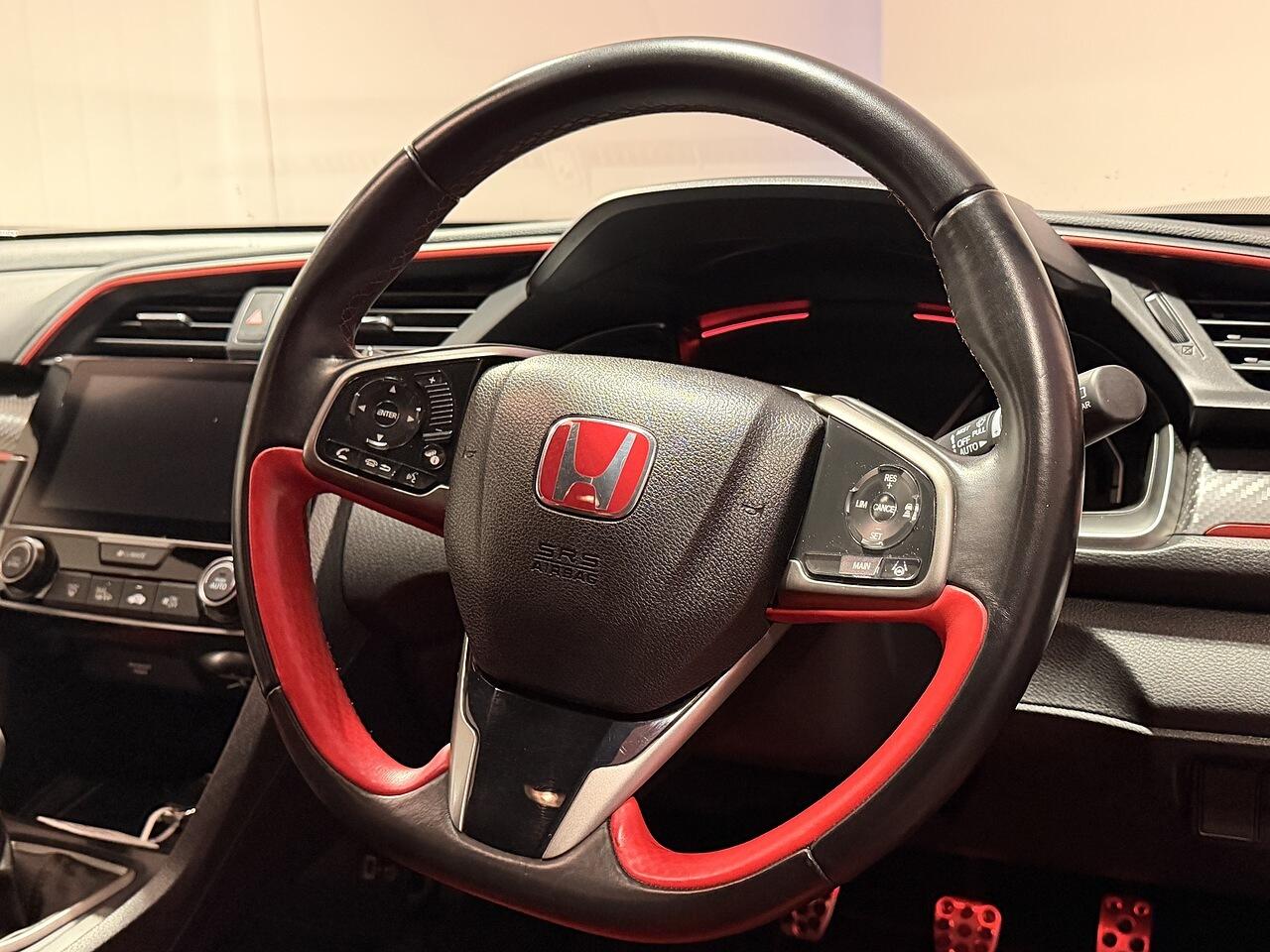 Used Honda Civic 2018 for sale - 77376300: Photo 31