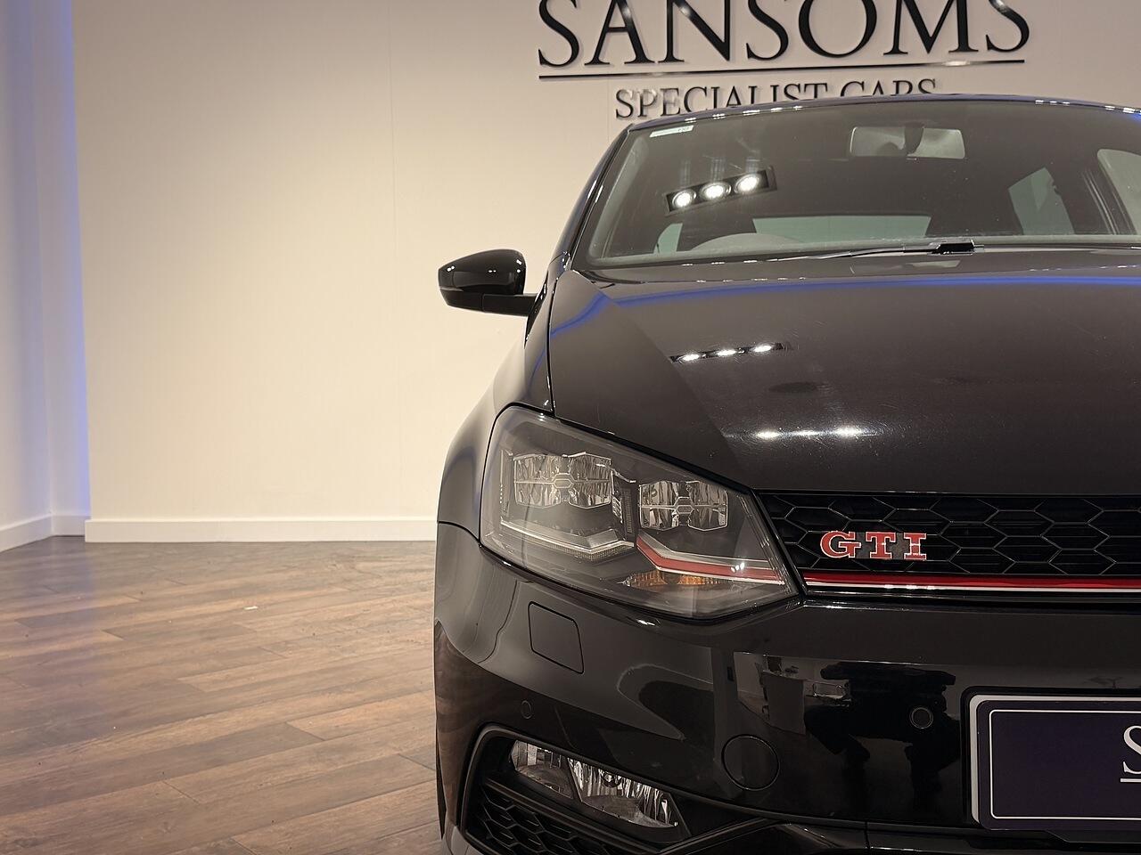 Used Volkswagen Polo 2016 for sale - 76633587: Photo 5