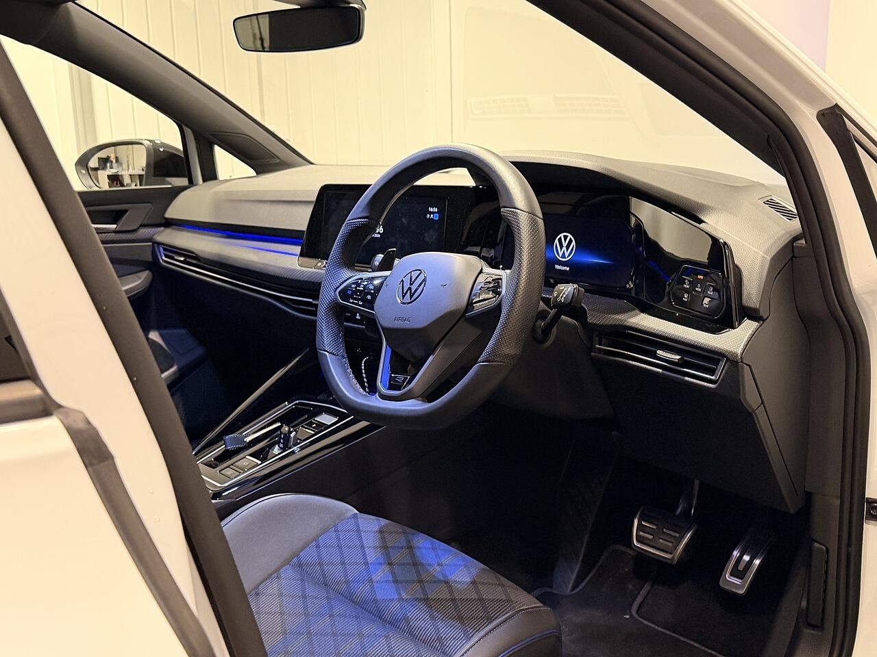 Used Volkswagen Golf 2024 for sale - 77376637: Photo 26