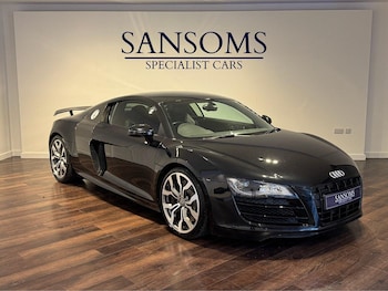 (12) - 5.2 FSI V10 Coupe 2dr Petrol R Tronic quattro Euro 5 (525 ps)