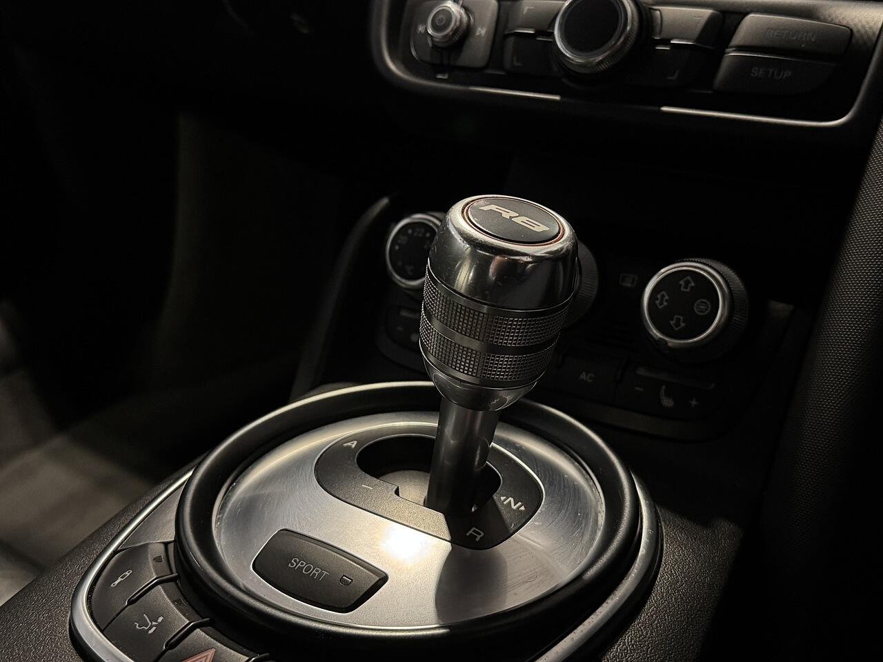 Used Audi R8 2012 for sale - 76635456: Photo 40