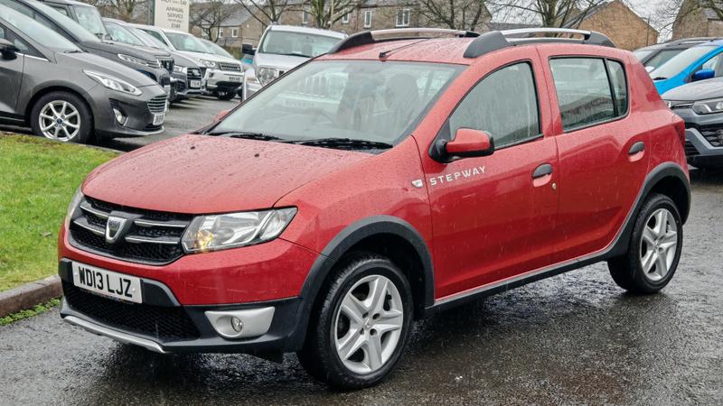 Used Dacia Sandero Stepway 2013 for sale - 77545825: Photo 4