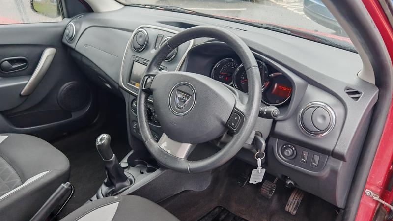 Used Dacia Sandero Stepway 2013 for sale - 77545825: Photo 6