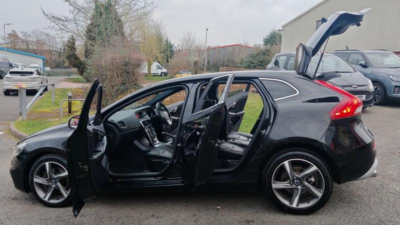 Used Volvo V40 2016 for sale - 77770449: Photo 22