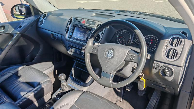 Used Volkswagen Tiguan 2010 for sale - 77935021: Photo 11