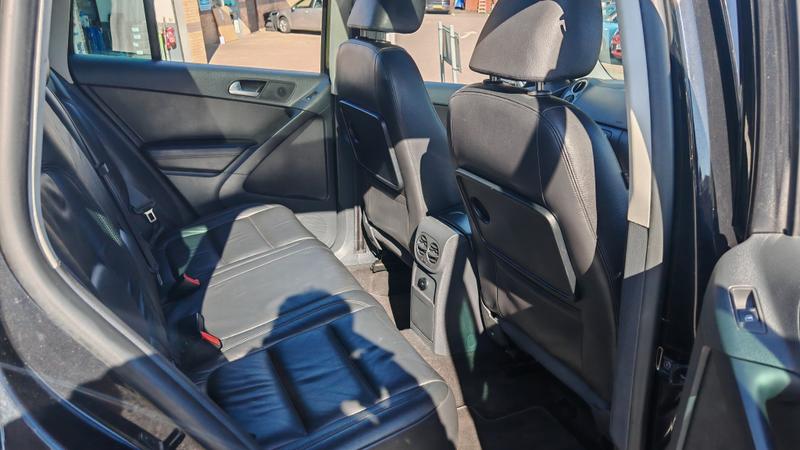 Used Volkswagen Tiguan 2010 for sale - 77935021: Photo 14